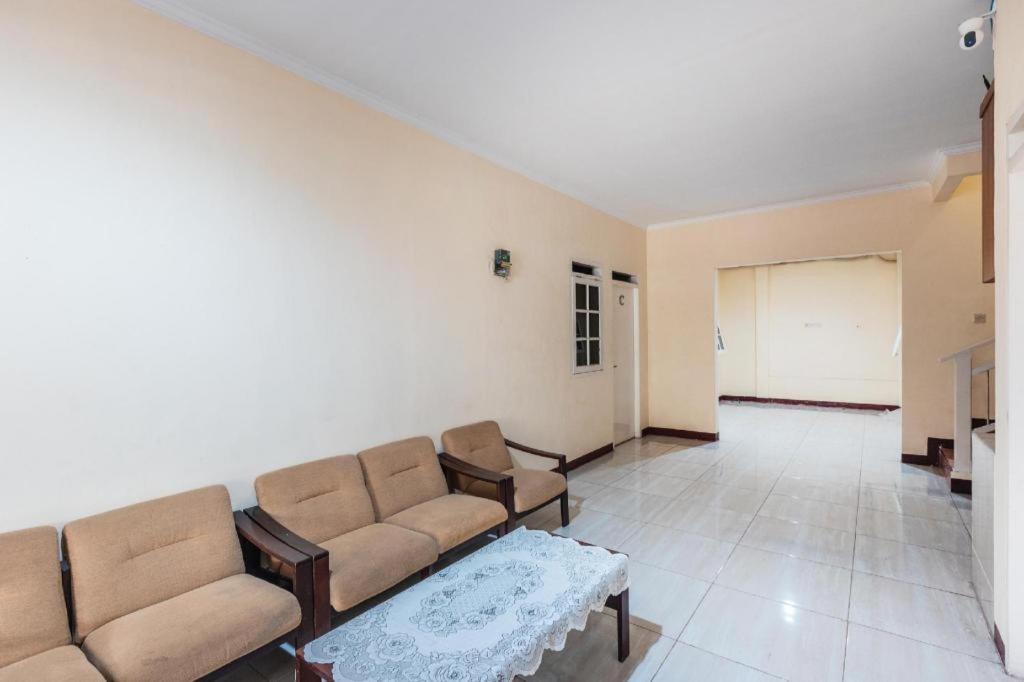 מלון בוגור Aquina House מראה חיצוני תמונה